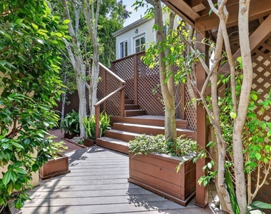 10341 Keswick Avenue - Photo Thumbnail 38