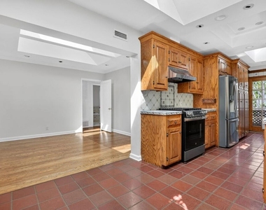 10341 Keswick Avenue - Photo Thumbnail 11