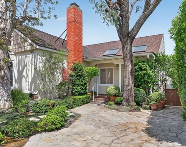 10341 Keswick Avenue - Photo Thumbnail 2