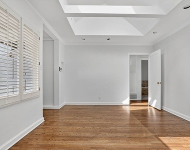 10341 Keswick Avenue - Photo Thumbnail 10