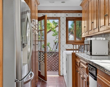 10341 Keswick Avenue - Photo Thumbnail 14