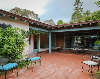 1045 Adella - Photo Thumbnail 11