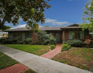 1045 Adella - Photo Thumbnail 20