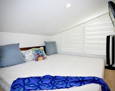 5490 La Jolla Blvd - Photo Thumbnail 19