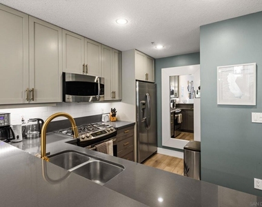 850 Beech - Photo Thumbnail 5