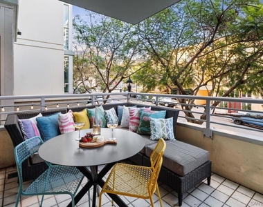 850 Beech - Photo Thumbnail 14