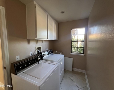 261 Scarborough Street - Photo Thumbnail 9