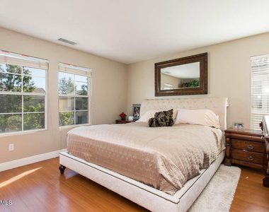 2527 Aurora Lane - Photo Thumbnail 8