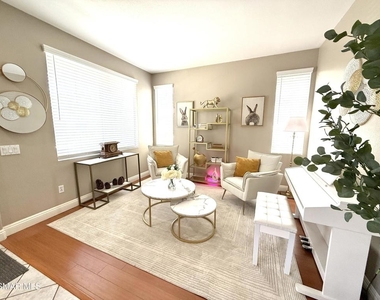 2527 Aurora Lane - Photo Thumbnail 2
