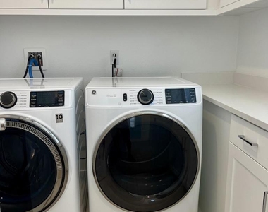740 Edward Scholle Drive - Photo Thumbnail 22