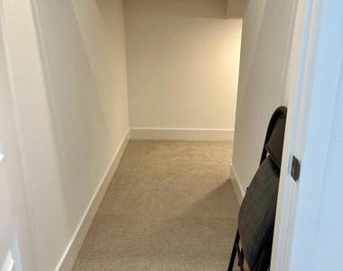 740 Edward Scholle Drive - Photo Thumbnail 10