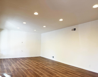 279 Lake Sherwood Drive - Photo Thumbnail 6