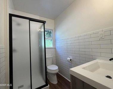 279 Lake Sherwood Drive - Photo Thumbnail 11