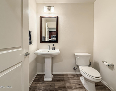 389 Castiano Street - Photo Thumbnail 10