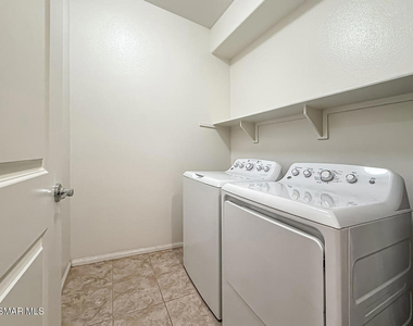 389 Castiano Street - Photo Thumbnail 12