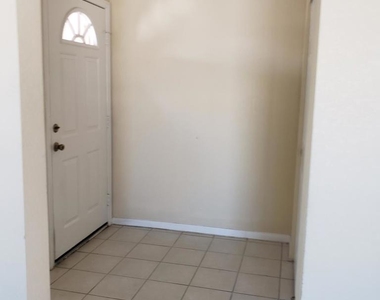 68412 Descanso Circle - Photo Thumbnail 3
