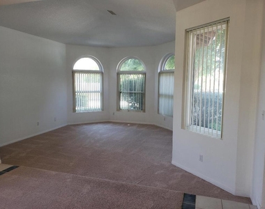 68412 Descanso Circle - Photo Thumbnail 9