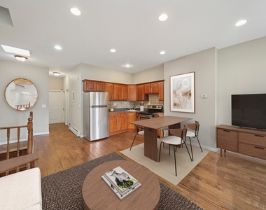 239 Sumpter Street - Photo Thumbnail 1