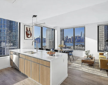 77 Commercial Street - Photo Thumbnail 1