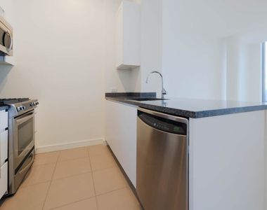 105 W 29th Street - Photo Thumbnail 5
