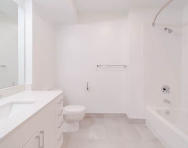 1 Harborside Place - Photo Thumbnail 22