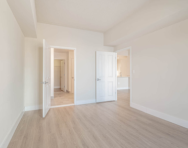 1 Harborside Place - Photo Thumbnail 53