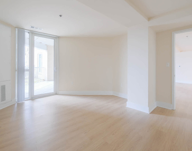 1 Harborside Place - Photo Thumbnail 46