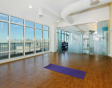 1 Harborside Place - Photo Thumbnail 36