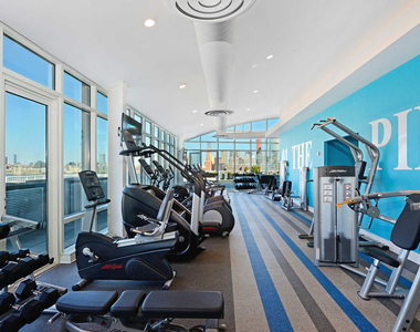 1 Harborside Place - Photo Thumbnail 35
