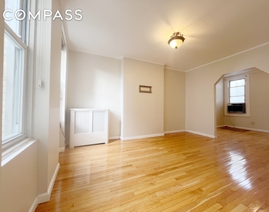 Menahan Street - Photo Thumbnail 4
