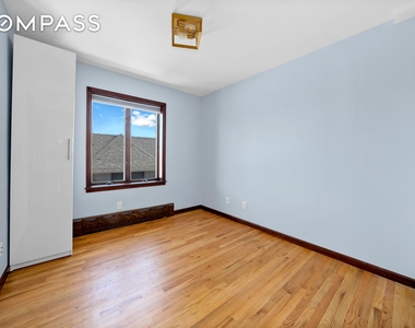 14th Avenue - Photo Thumbnail 5
