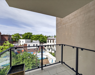 61 N Henry St - Photo Thumbnail 11