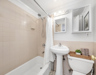 775 Fulton St - Photo Thumbnail 3