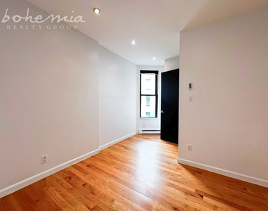Columbus Avenue - Photo Thumbnail 5
