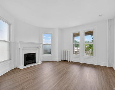 34 Market Street - Photo Thumbnail 12