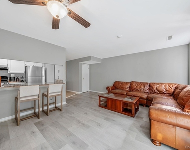 908 Sara Circle - Photo Thumbnail 4