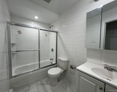 4832 59th Street - Photo Thumbnail 10
