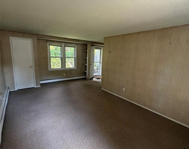 15 Ingersoll Street - Photo Thumbnail 6