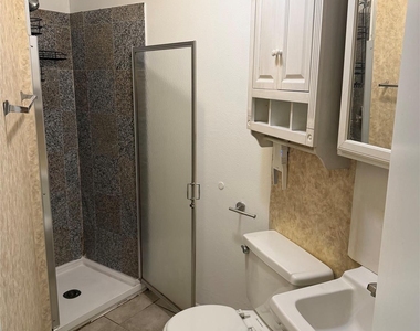 15 Ingersoll Street - Photo Thumbnail 13