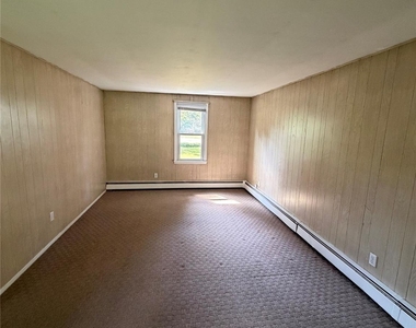 15 Ingersoll Street - Photo Thumbnail 4