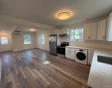 1599 3rd Street - Photo Thumbnail 3