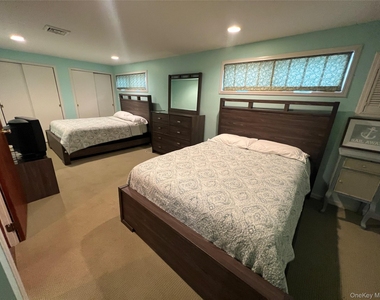 71 Garden City Avenue - Photo Thumbnail 2