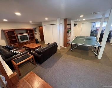 71 Garden City Avenue - Photo Thumbnail 10