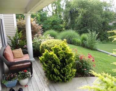 601 Willow Pond Drive - Photo Thumbnail 3