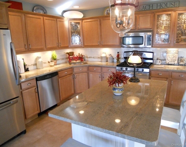 601 Willow Pond Drive - Photo Thumbnail 4