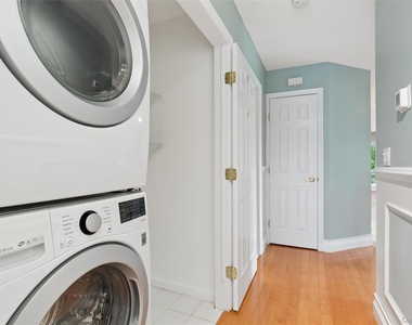 601 Willow Pond Drive - Photo Thumbnail 15