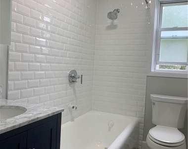 10 Oakridge Place - Photo Thumbnail 7