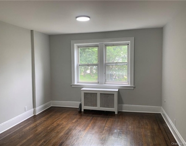 10 Oakridge Place - Photo Thumbnail 5