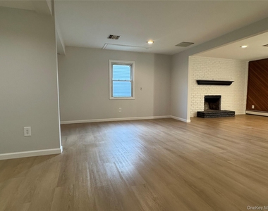 639 Townline Road - Photo Thumbnail 14