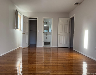 639 Townline Road - Photo Thumbnail 2